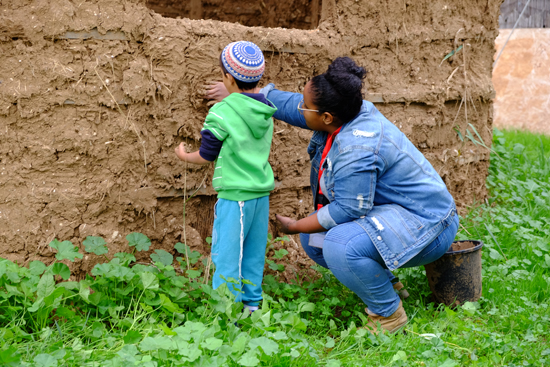 The Atachlit Beta Israel Village - Building a traditional mud Gojo house. The Preservation of Ethiopian Jewish Culture Project